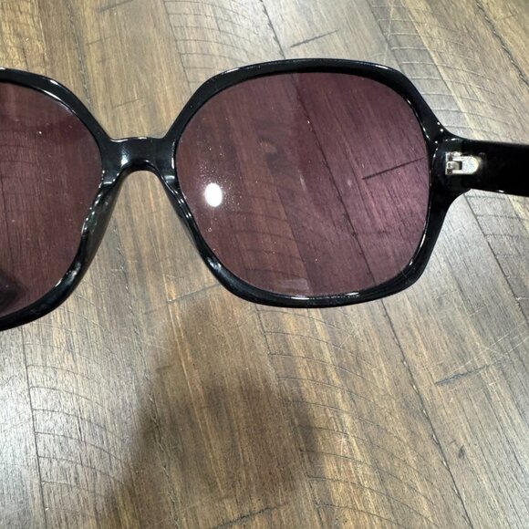 ๐ LACOSTE L613S T-76 Black Butterfly Sunglasses Women's Lens Great Condition ๐ - Picture 5 of 7